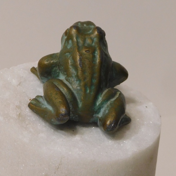 Vintage Bronze Cast Frog - Picture 11 of 11